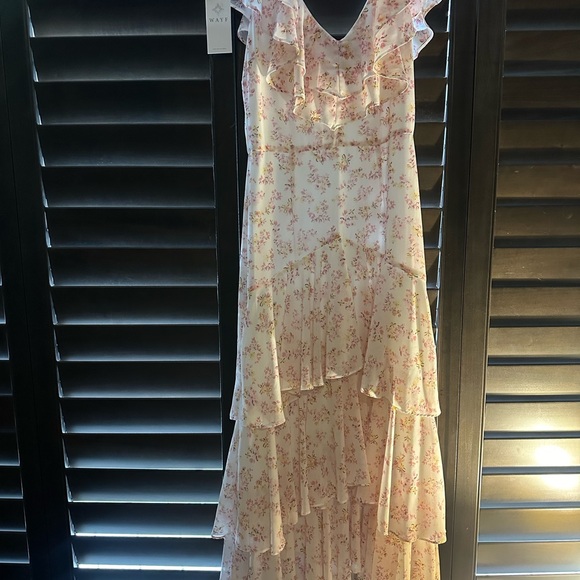 NWT. Floral WAYF Dress. Excellent condition. - Picture 11 of 11